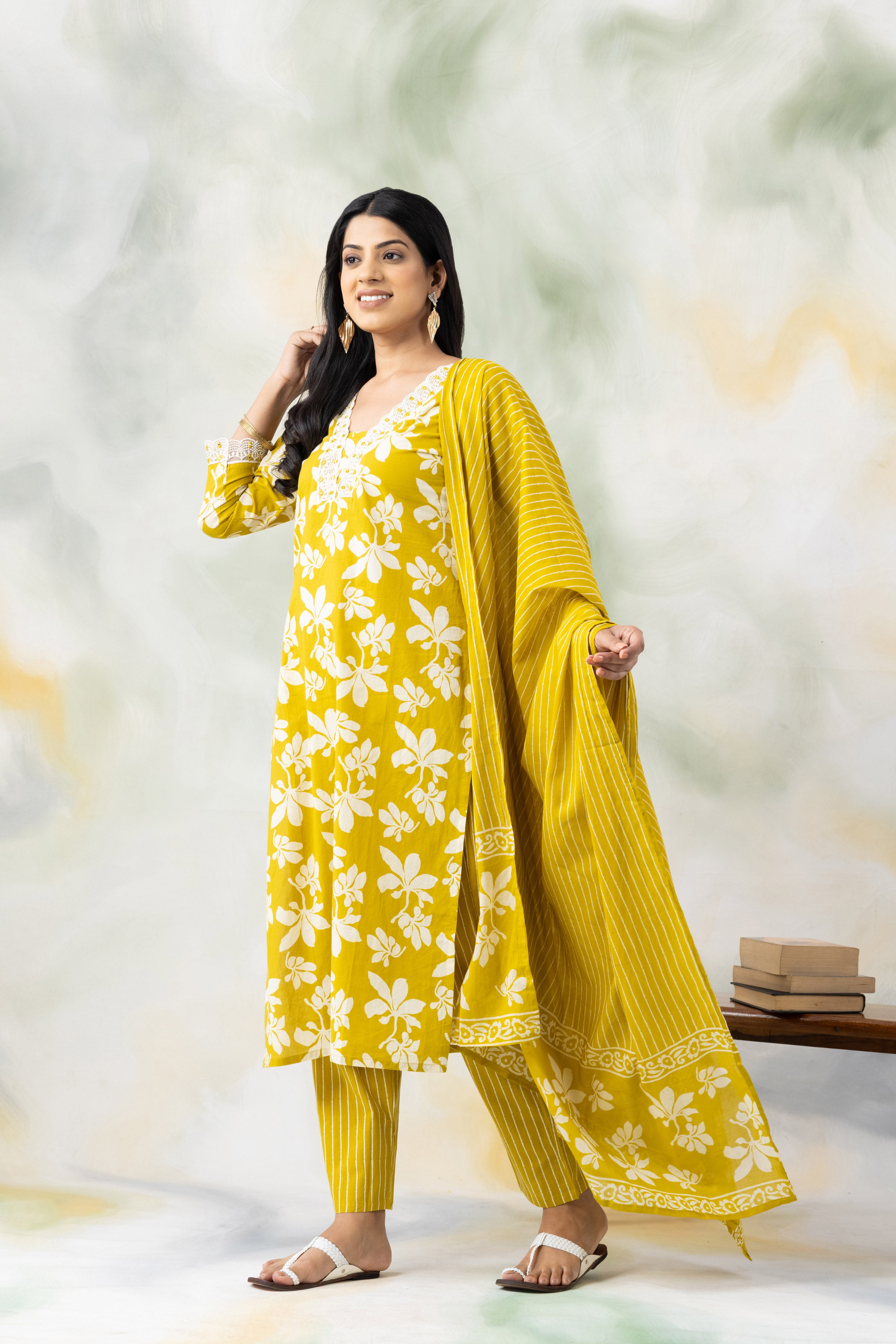 Yellow Printed Straight Kurta Set wit Pants
