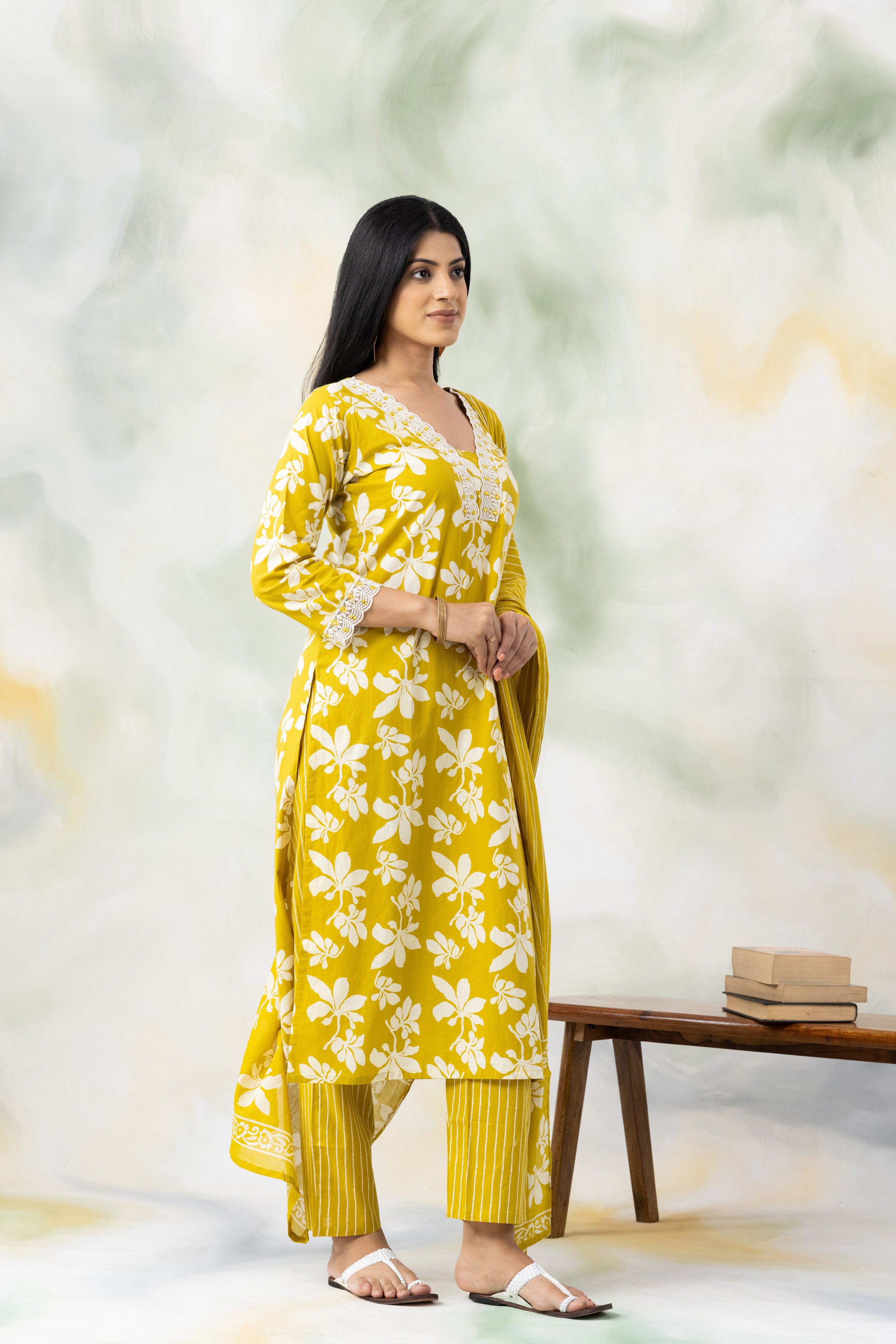 Yellow Printed Straight Kurta Set wit Pants