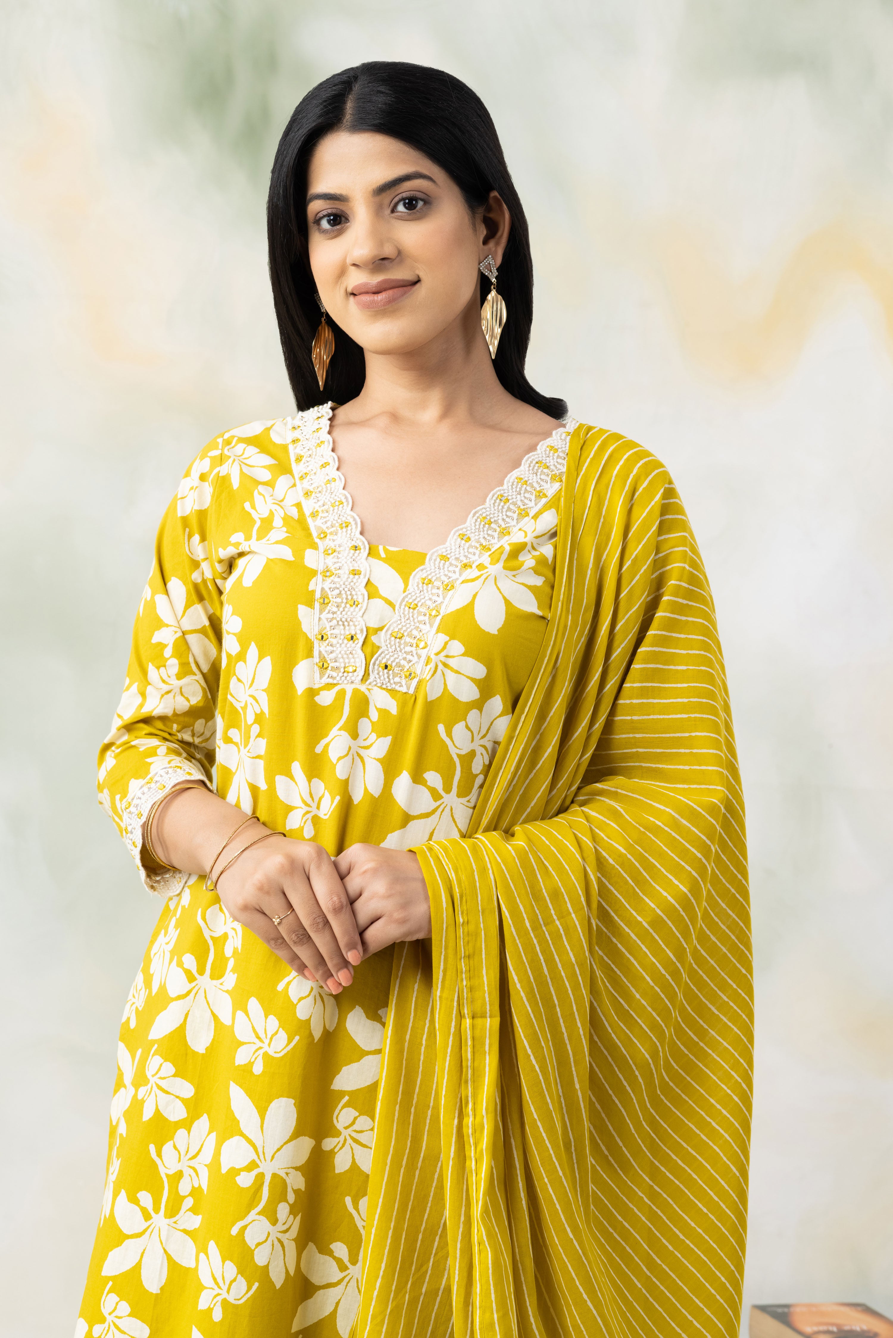 Yellow Printed Straight Kurta Set wit Pants