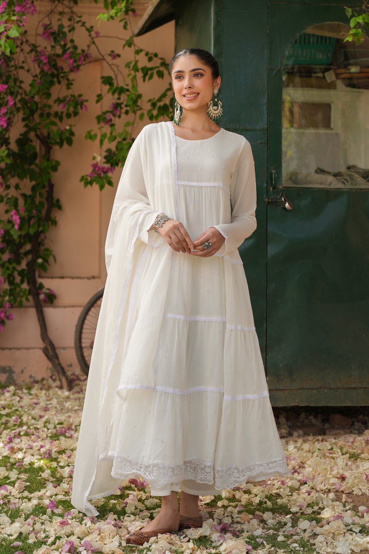 Mulmul Cream Tired Anarkali
