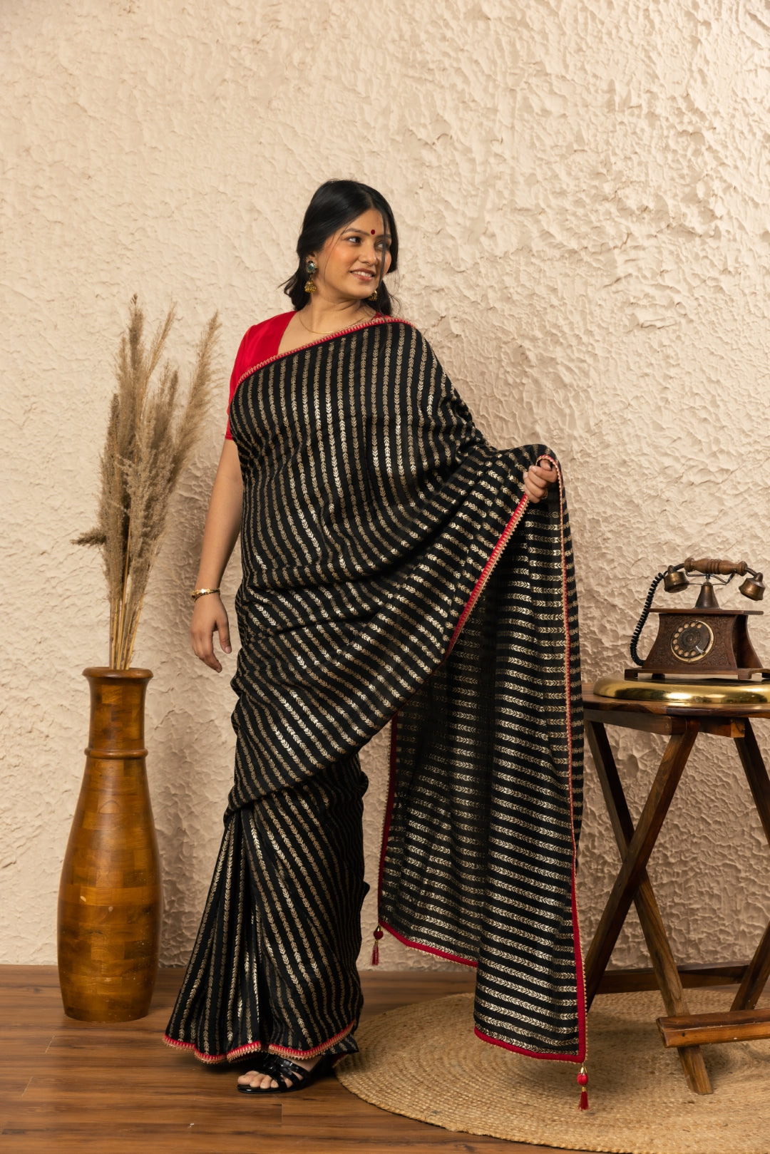 Buy GoviRa Silk Woven Zari Saree - Black Panther at Amazon.in