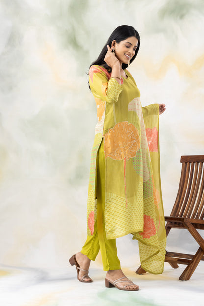 Green Floral Kurta With Trousers and Dupatta